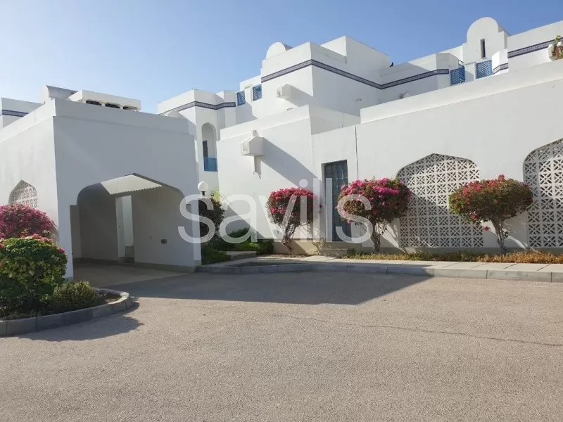 Stunning open plan villa at the Ocean beach in Shatti Al Qurum